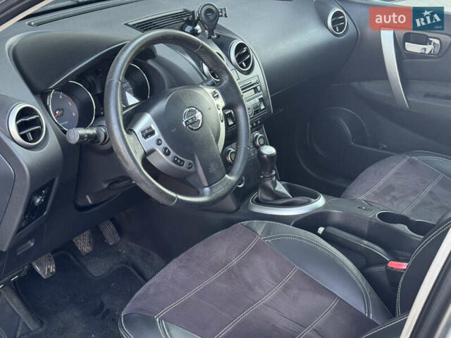 Серый Ниссан Кашкай, объемом двигателя 1.46 л и пробегом 274 тыс. км за 6899 $, фото 13 на Automoto.ua