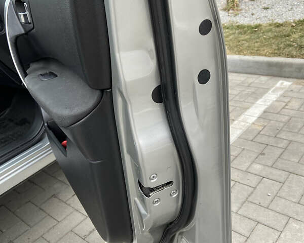 Ниссан Кашкай 2009 в Ивано-Франковске на Automoto.ua Серый Ниссан Кашкай, объемом двигателя 1.5 л и пробегом 187 тыс. км за 8500 $, фото 9 на Automoto.ua