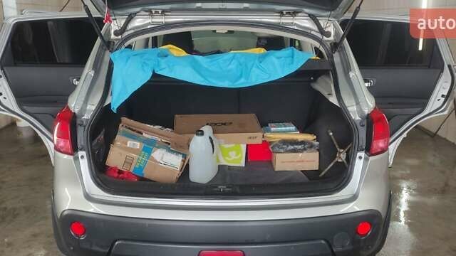 Сірий Ніссан Кашкай, об'ємом двигуна 1.5 л та пробігом 222 тис. км за 9200 $, фото 13 на Automoto.ua