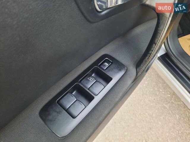 Серый Ниссан Кашкай, объемом двигателя 2 л и пробегом 188 тыс. км за 9300 $, фото 29 на Automoto.ua