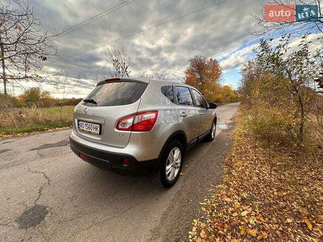 Серый Ниссан Кашкай, объемом двигателя 2 л и пробегом 208 тыс. км за 10500 $, фото 1 на Automoto.ua