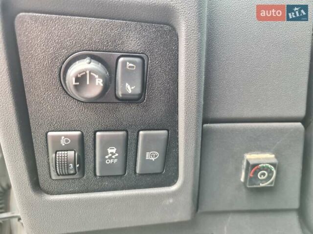 Сірий Ніссан Кашкай, об'ємом двигуна 2 л та пробігом 167 тис. км за 11000 $, фото 14 на Automoto.ua