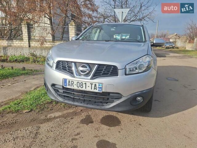 Серый Ниссан Кашкай, объемом двигателя 1.5 л и пробегом 218 тыс. км за 10250 $, фото 6 на Automoto.ua