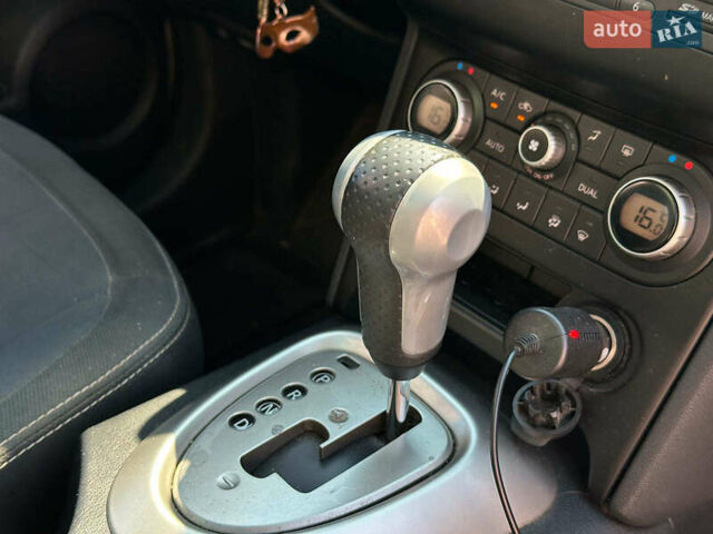 Сірий Ніссан Кашкай, об'ємом двигуна 2 л та пробігом 156 тис. км за 11440 $, фото 23 на Automoto.ua