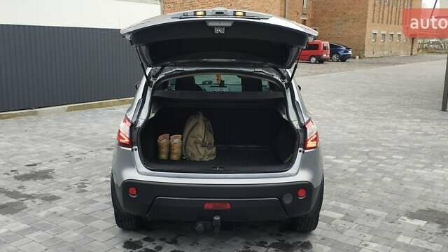 Серый Ниссан Кашкай, объемом двигателя 1.46 л и пробегом 262 тыс. км за 9800 $, фото 30 на Automoto.ua