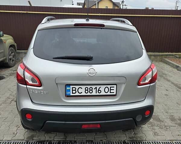 Серый Ниссан Кашкай, объемом двигателя 2 л и пробегом 155 тыс. км за 10200 $, фото 1 на Automoto.ua