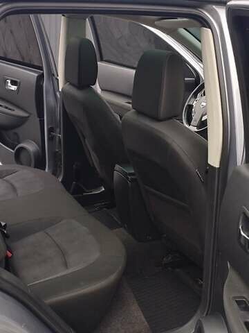 Серый Ниссан Кашкай, объемом двигателя 1.46 л и пробегом 262 тыс. км за 9800 $, фото 28 на Automoto.ua