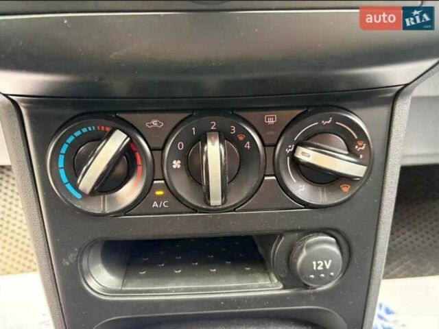 Серый Ниссан Кашкай, объемом двигателя 1.46 л и пробегом 252 тыс. км за 9500 $, фото 4 на Automoto.ua