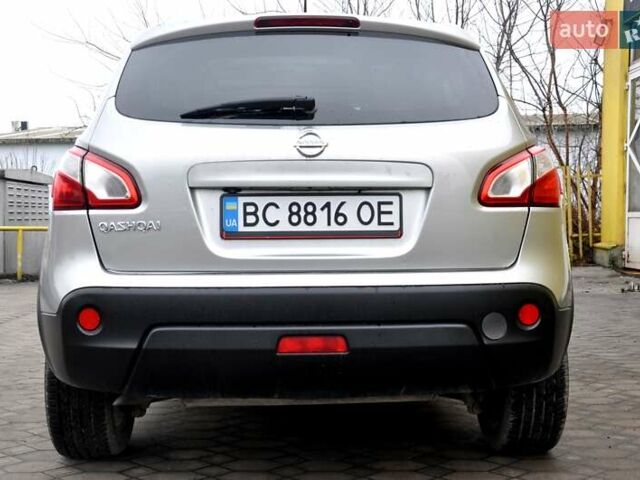 Серый Ниссан Кашкай, объемом двигателя 2 л и пробегом 154 тыс. км за 9600 $, фото 7 на Automoto.ua