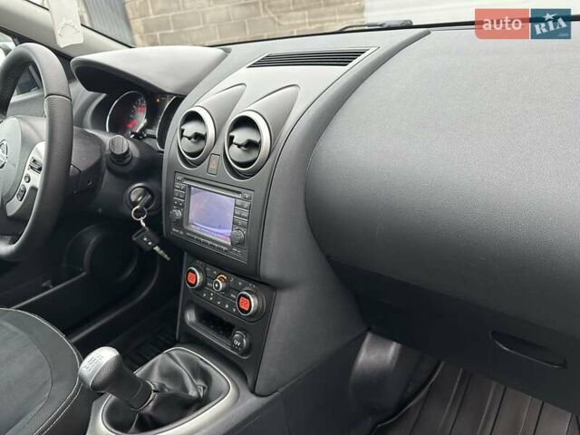 Серый Ниссан Кашкай, объемом двигателя 1.6 л и пробегом 239 тыс. км за 10300 $, фото 17 на Automoto.ua