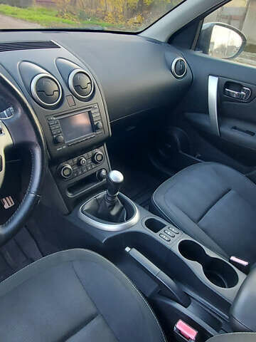 Серый Ниссан Кашкай, объемом двигателя 1.5 л и пробегом 216 тыс. км за 10600 $, фото 18 на Automoto.ua