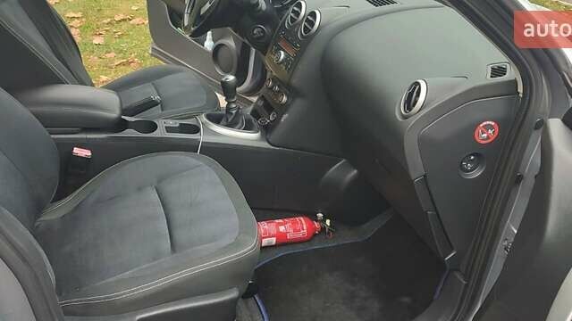 Серый Ниссан Кашкай, объемом двигателя 1.5 л и пробегом 230 тыс. км за 9700 $, фото 22 на Automoto.ua