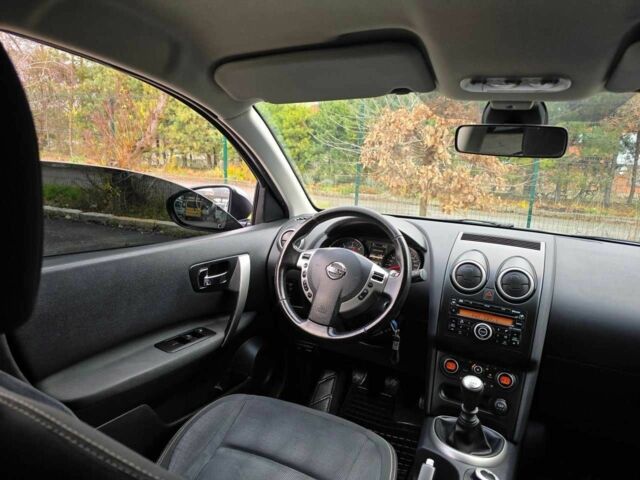 Серый Ниссан Кашкай, объемом двигателя 2 л и пробегом 195 тыс. км за 9999 $, фото 15 на Automoto.ua