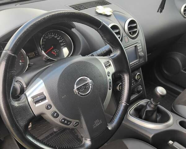 Серый Ниссан Кашкай, объемом двигателя 2 л и пробегом 185 тыс. км за 10500 $, фото 22 на Automoto.ua