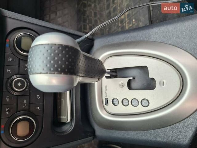 Сірий Ніссан Кашкай, об'ємом двигуна 2 л та пробігом 167 тис. км за 11000 $, фото 18 на Automoto.ua
