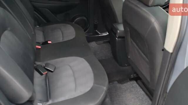 Серый Ниссан Кашкай, объемом двигателя 1.5 л и пробегом 238 тыс. км за 9400 $, фото 12 на Automoto.ua