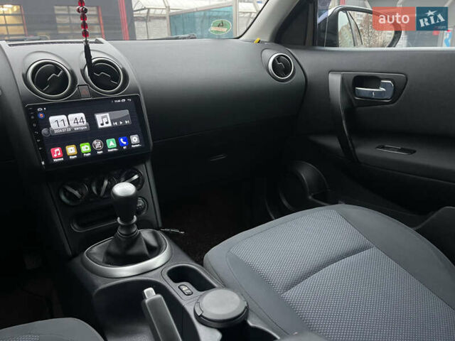 Сірий Ніссан Кашкай, об'ємом двигуна 1.5 л та пробігом 193 тис. км за 10199 $, фото 25 на Automoto.ua