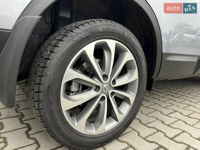 Серый Ниссан Кашкай, объемом двигателя 2 л и пробегом 186 тыс. км за 10950 $, фото 33 на Automoto.ua