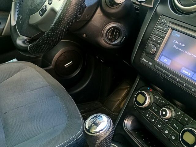 Сірий Ніссан Кашкай, об'ємом двигуна 1.5 л та пробігом 252 тис. км за 10000 $, фото 6 на Automoto.ua