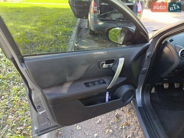 Серый Ниссан Кашкай, объемом двигателя 1.5 л и пробегом 256 тыс. км за 9300 $, фото 14 на Automoto.ua