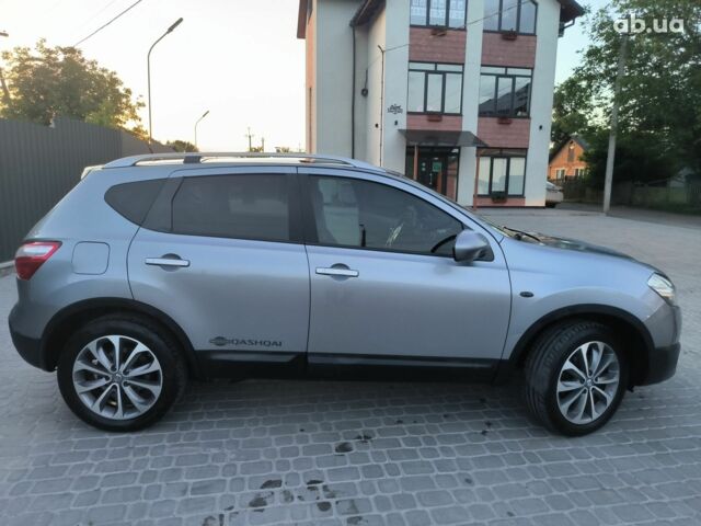 Сірий Ніссан Кашкай, об'ємом двигуна 1.5 л та пробігом 249 тис. км за 9600 $, фото 5 на Automoto.ua