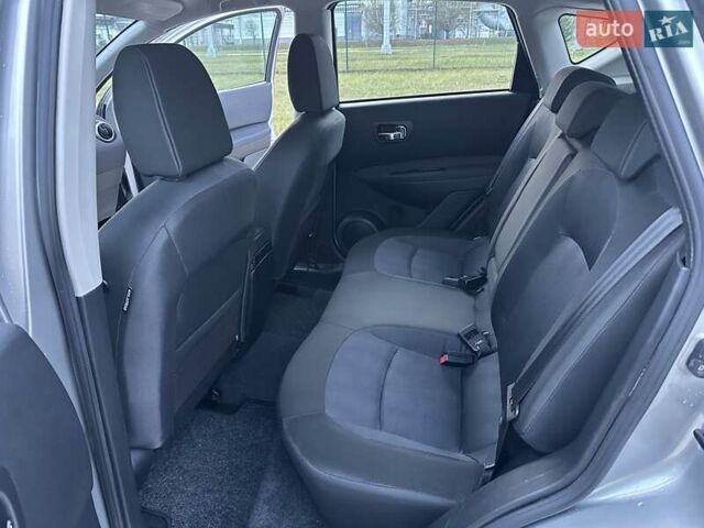 Сірий Ніссан Кашкай, об'ємом двигуна 2 л та пробігом 196 тис. км за 11599 $, фото 35 на Automoto.ua