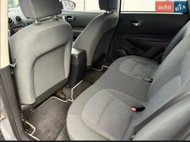 Серый Ниссан Кашкай, объемом двигателя 1.46 л и пробегом 252 тыс. км за 9500 $, фото 18 на Automoto.ua