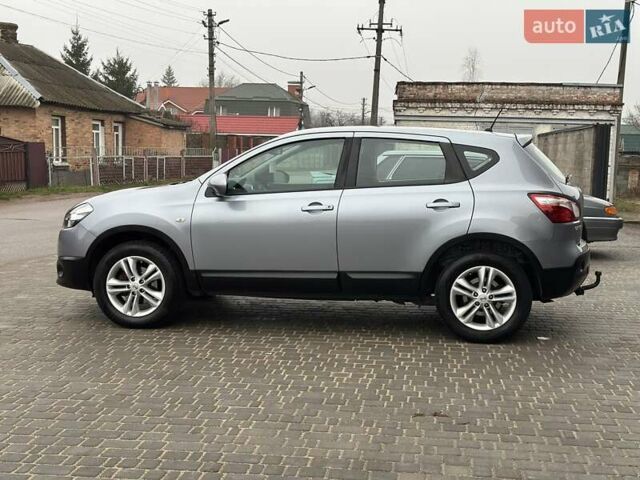 Серый Ниссан Кашкай, объемом двигателя 1.6 л и пробегом 239 тыс. км за 10300 $, фото 5 на Automoto.ua