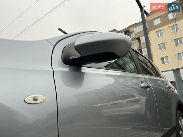 Серый Ниссан Кашкай, объемом двигателя 2 л и пробегом 186 тыс. км за 10999 $, фото 13 на Automoto.ua