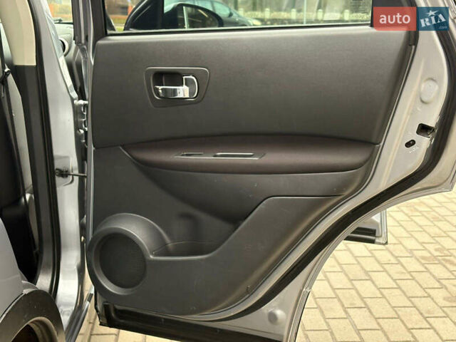 Сірий Ніссан Кашкай, об'ємом двигуна 1.5 л та пробігом 215 тис. км за 11599 $, фото 29 на Automoto.ua