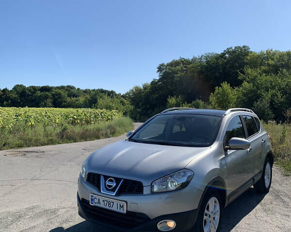 Сірий Ніссан Кашкай, об'ємом двигуна 1.5 л та пробігом 226 тис. км за 10200 $, фото 3 на Automoto.ua