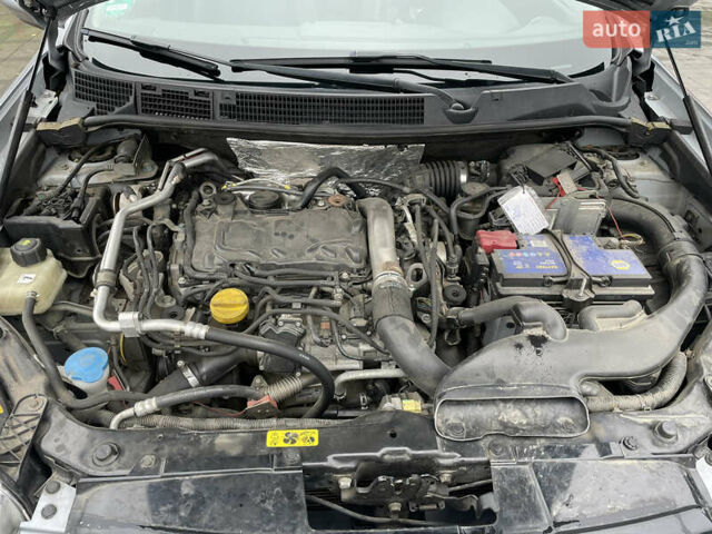 Серый Ниссан Кашкай, объемом двигателя 2 л и пробегом 170 тыс. км за 12000 $, фото 9 на Automoto.ua