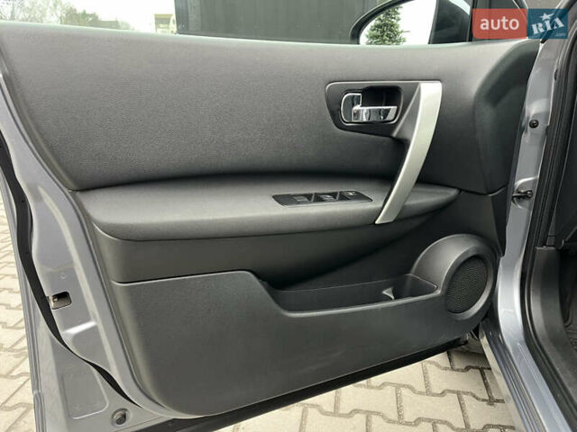 Серый Ниссан Кашкай, объемом двигателя 2 л и пробегом 186 тыс. км за 10999 $, фото 23 на Automoto.ua