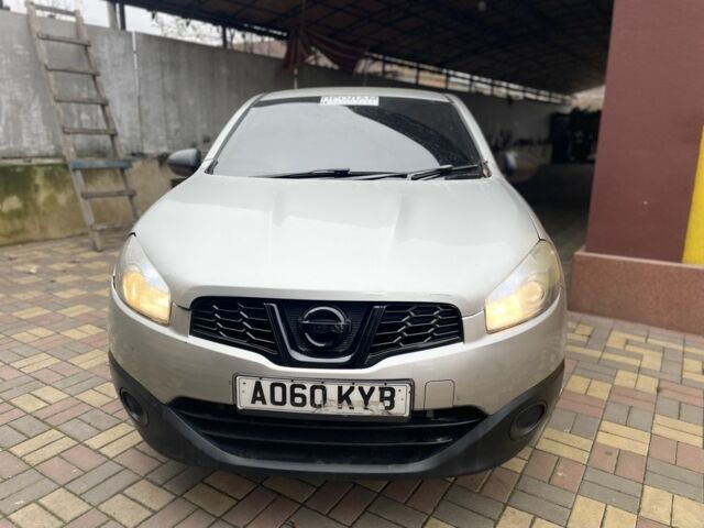 Серый Ниссан Кашкай, объемом двигателя 1.5 л и пробегом 160 тыс. км за 2999 $, фото 7 на Automoto.ua