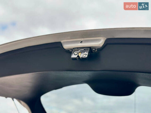 Сірий Ніссан Кашкай, об'ємом двигуна 2 л та пробігом 232 тис. км за 11450 $, фото 19 на Automoto.ua