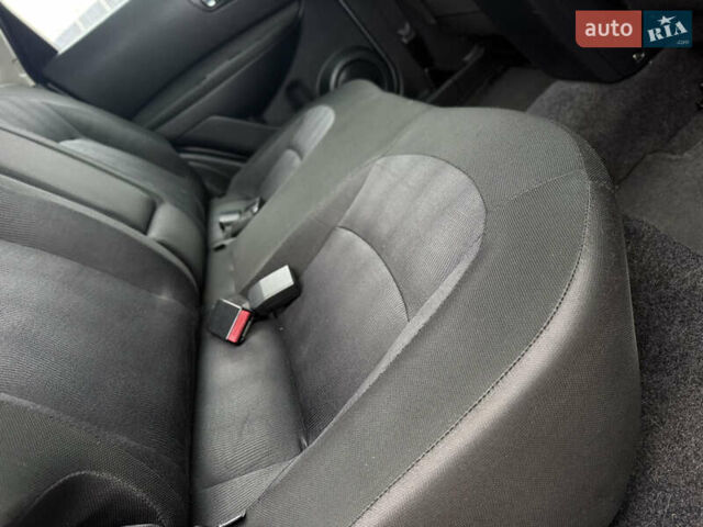 Сірий Ніссан Кашкай, об'ємом двигуна 1.5 л та пробігом 192 тис. км за 9200 $, фото 94 на Automoto.ua