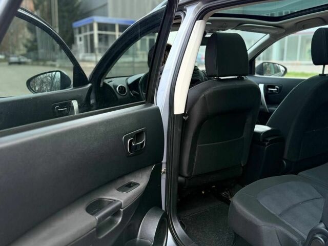 Сірий Ніссан Кашкай, об'ємом двигуна 1.6 л та пробігом 162 тис. км за 10300 $, фото 13 на Automoto.ua