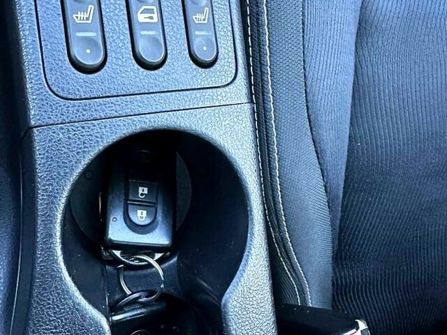 Серый Ниссан Кашкай, объемом двигателя 1.6 л и пробегом 157 тыс. км за 11250 $, фото 5 на Automoto.ua