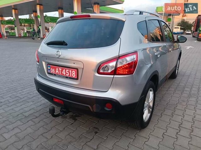 Сірий Ніссан Кашкай, об'ємом двигуна 2 л та пробігом 174 тис. км за 10900 $, фото 5 на Automoto.ua