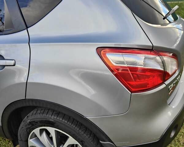 Серый Ниссан Кашкай, объемом двигателя 2 л и пробегом 185 тыс. км за 10500 $, фото 13 на Automoto.ua