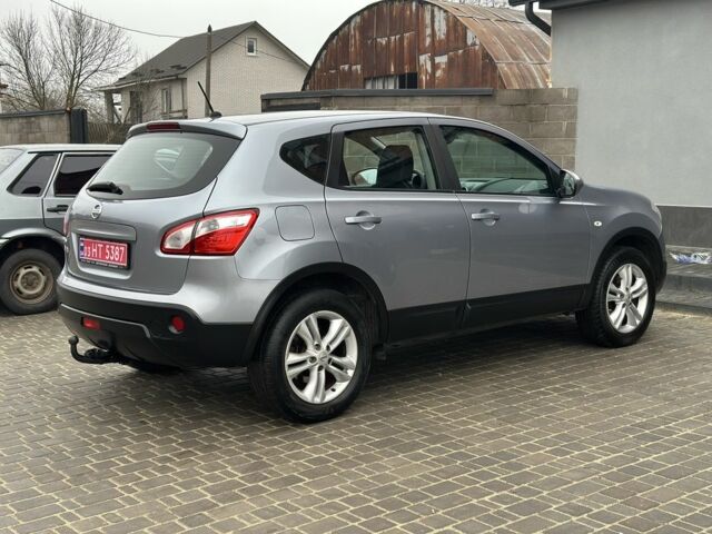 Серый Ниссан Кашкай, объемом двигателя 1.6 л и пробегом 239 тыс. км за 10300 $, фото 5 на Automoto.ua