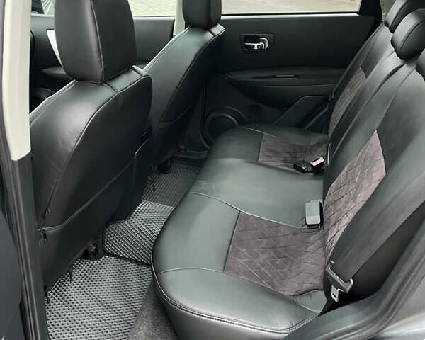 Серый Ниссан Кашкай, объемом двигателя 1.46 л и пробегом 165 тыс. км за 10200 $, фото 14 на Automoto.ua