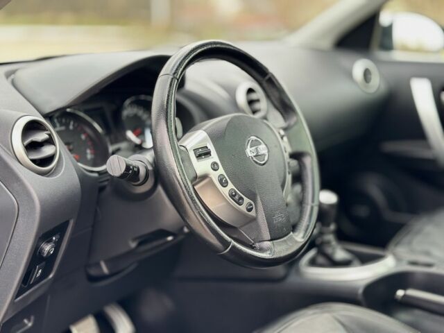 Сірий Ніссан Кашкай, об'ємом двигуна 2 л та пробігом 232 тис. км за 11450 $, фото 10 на Automoto.ua