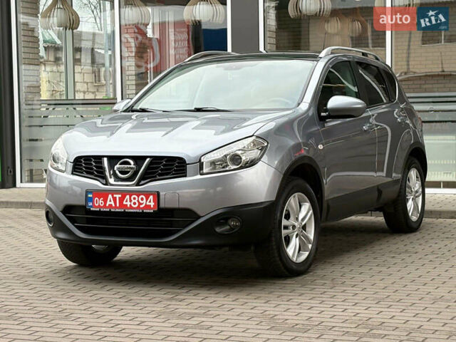 Сірий Ніссан Кашкай, об'ємом двигуна 1.5 л та пробігом 215 тис. км за 11599 $, фото 1 на Automoto.ua