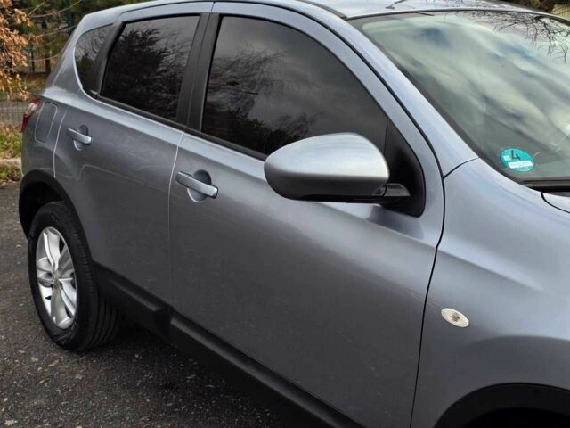 Серый Ниссан Кашкай, объемом двигателя 2 л и пробегом 195 тыс. км за 9999 $, фото 23 на Automoto.ua