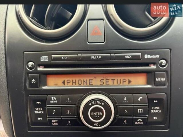 Серый Ниссан Кашкай, объемом двигателя 1.46 л и пробегом 252 тыс. км за 9500 $, фото 1 на Automoto.ua