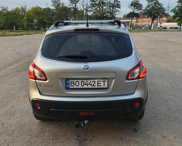 Серый Ниссан Кашкай, объемом двигателя 1.46 л и пробегом 180 тыс. км за 11500 $, фото 8 на Automoto.ua