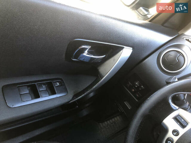 Серый Ниссан Кашкай, объемом двигателя 2 л и пробегом 222 тыс. км за 9707 $, фото 6 на Automoto.ua
