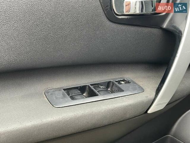 Сірий Ніссан Кашкай, об'ємом двигуна 1.46 л та пробігом 214 тис. км за 9900 $, фото 15 на Automoto.ua