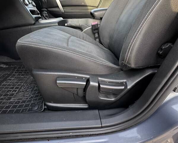 Серый Ниссан Кашкай, объемом двигателя 1.46 л и пробегом 235 тыс. км за 9000 $, фото 2 на Automoto.ua